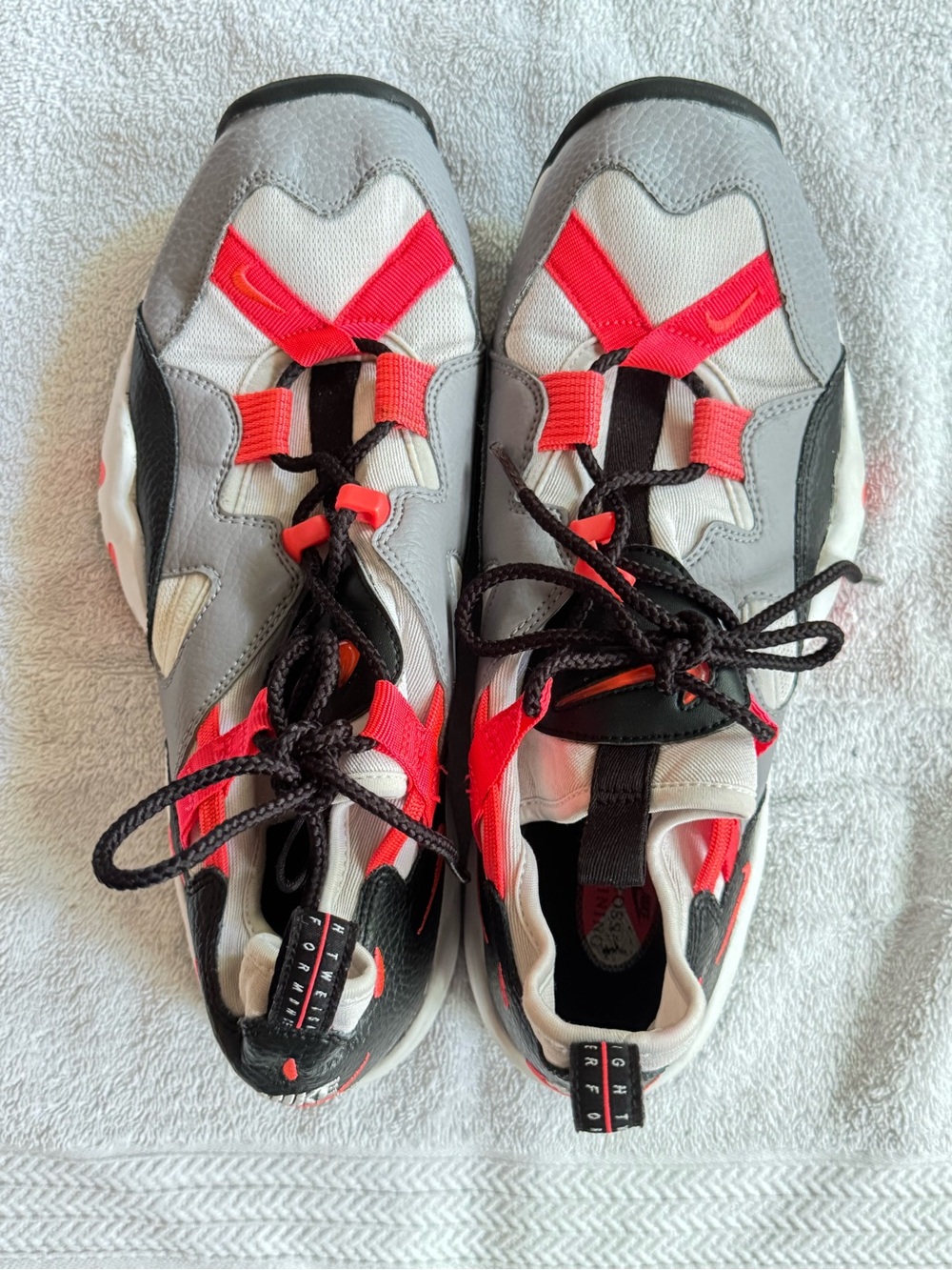 Men's Athletic Sneakers - Gray with Red Accents